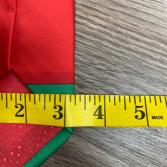 Holiday Traditions Christmas #1 Teacher Tie - Picture 4 of 4